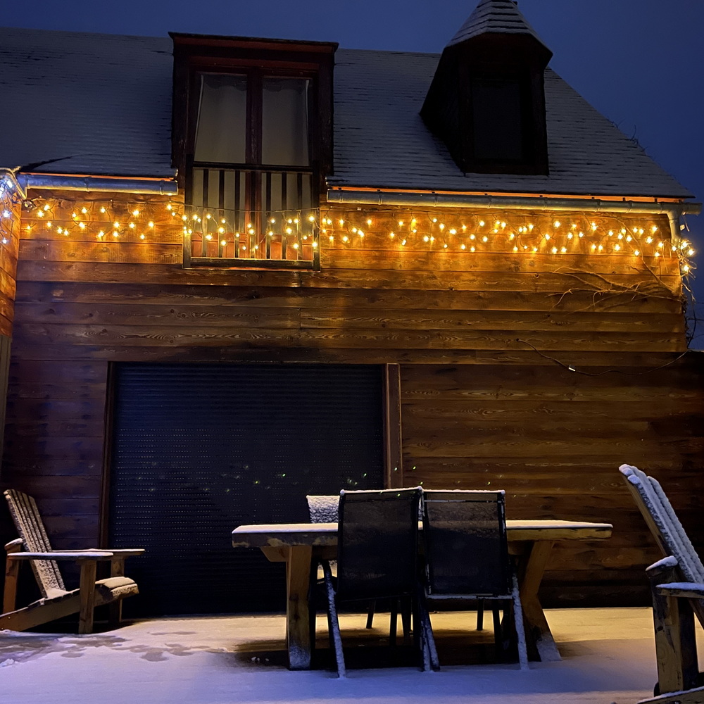 9550 - EXTENSION - Rideau long 60 LEDS (fixe) - Larg. 0,75m x Ht 200cm - Fil Noir - Blanc Chaud 2200°K